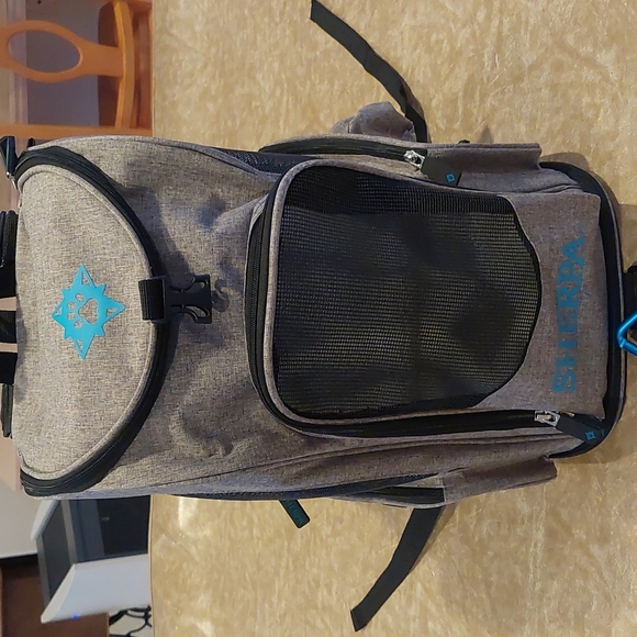 Sherpa Airline-Approved Pet Cat Dog Backpack Carrier with straps, USED condition
